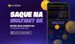 Essa imagem é um anúncio da Multibet, uma plataforma de apostas. O destaque principal é a mensagem sobre o saque de ganhos, mencionando que pode ser feito em 7 passos simples. Também há um aviso de jogo responsável e um símbolo de restrição para maiores de 18 anos. A presença do botão “SACAR” e das moedas douradas com cifrões reforça a ideia de ganhos e retiradas.